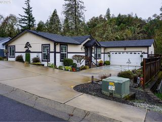 225 KNOLL TERRACE Dr, Canyonville, OR 97417