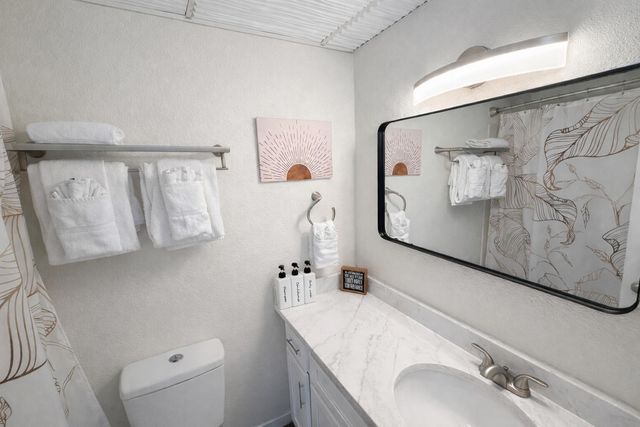 100 Getaway Circle 104, Kimberling City, MO 65686