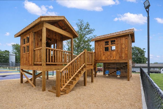 100 Getaway Circle 104, Kimberling City, MO 65686