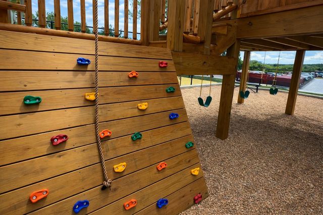 100 Getaway Circle 104, Kimberling City, MO 65686