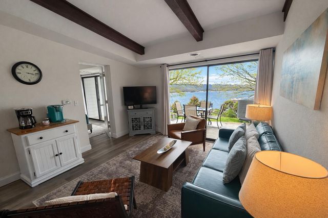 100 Getaway Circle 104, Kimberling City, MO 65686