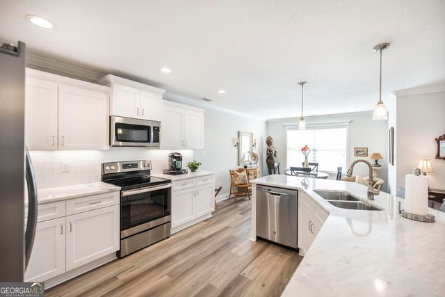 420 Lamplight Drive, Byron, GA 31008