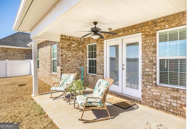 420 Lamplight Drive, Byron, GA 31008