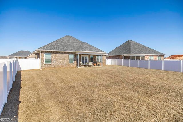 420 Lamplight Drive, Byron, GA 31008