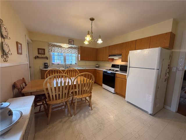 80 Bridge Street, Seneca Falls, NY 13148