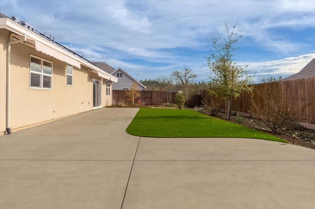 850 Murphys Creek Dr, Murphys, CA 95247