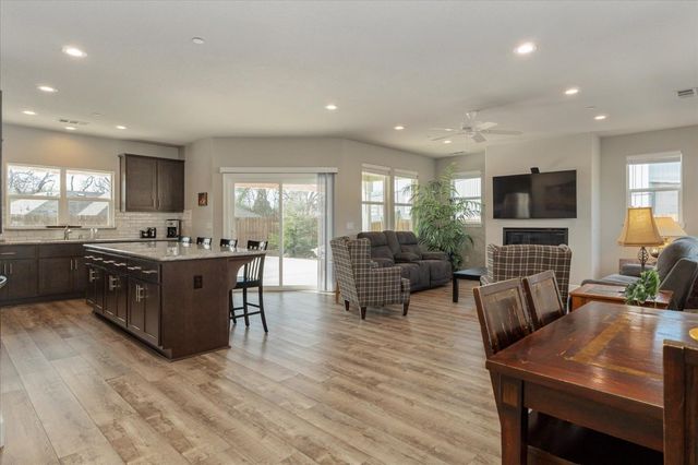 850 Murphys Creek Dr, Murphys, CA 95247