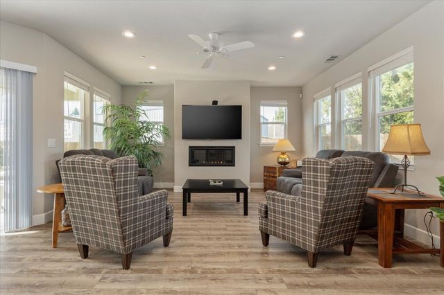 850 Murphys Creek Dr, Murphys, CA 95247