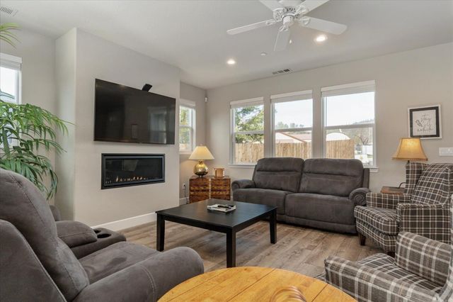 850 Murphys Creek Dr, Murphys, CA 95247