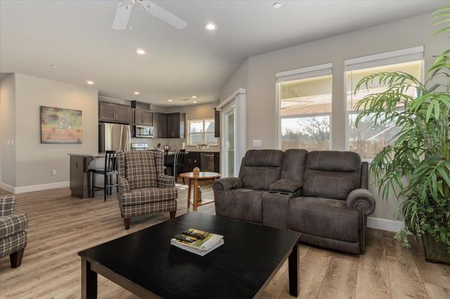 850 Murphys Creek Dr, Murphys, CA 95247