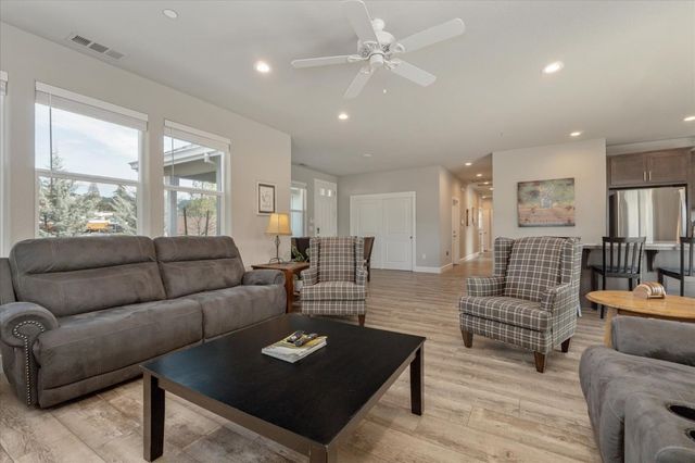 850 Murphys Creek Dr, Murphys, CA 95247