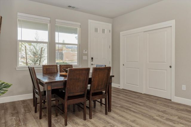 850 Murphys Creek Dr, Murphys, CA 95247