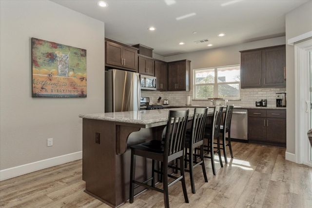 850 Murphys Creek Dr, Murphys, CA 95247