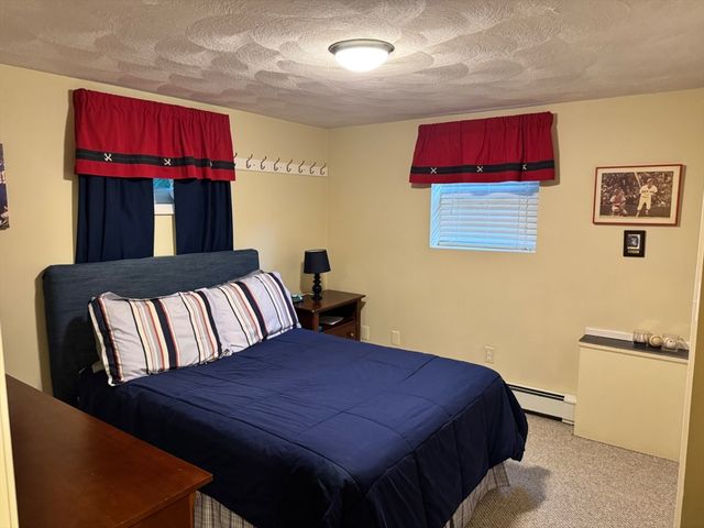 3 Berkshire Rd, Peabody, MA 01960