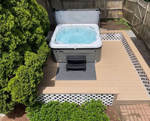 3 Berkshire Rd, Peabody, MA 01960