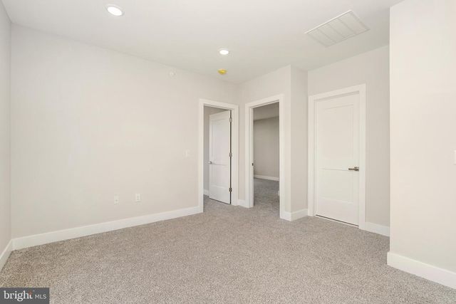 94 VILLAGE DR, Skillman, NJ 08558