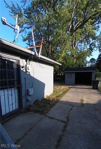 12510 Summerland Avenue, Cleveland, OH 44111