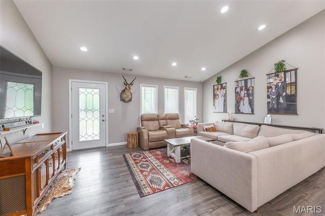 288 Ruth Harris Lane, Poplar Bluff, MO 63901