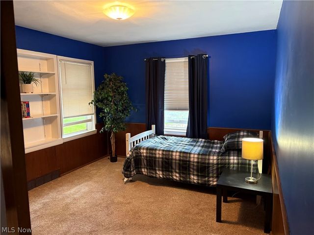 22636 Locust Lane, Rocky River, OH 44116