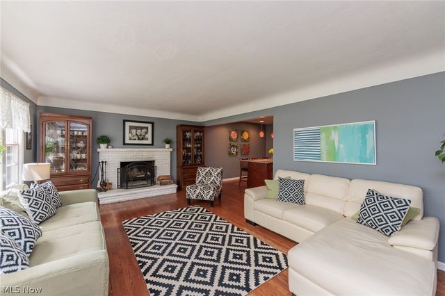 22636 Locust Lane, Rocky River, OH 44116