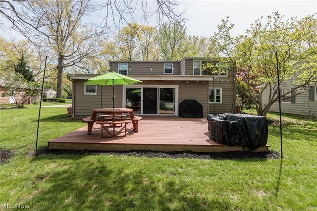 22636 Locust Lane, Rocky River, OH 44116