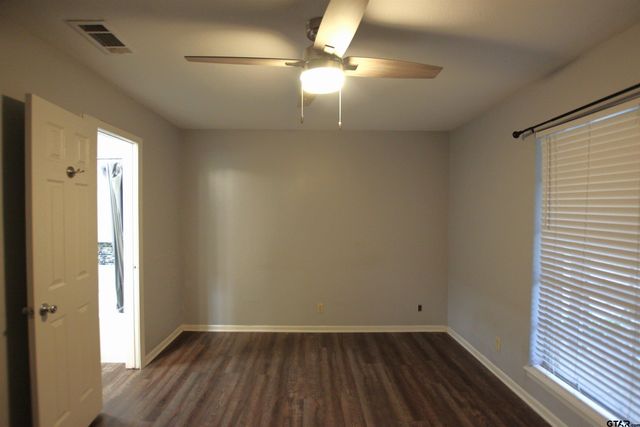 305 LAKEVIEW ST, Whitehouse, TX 75791