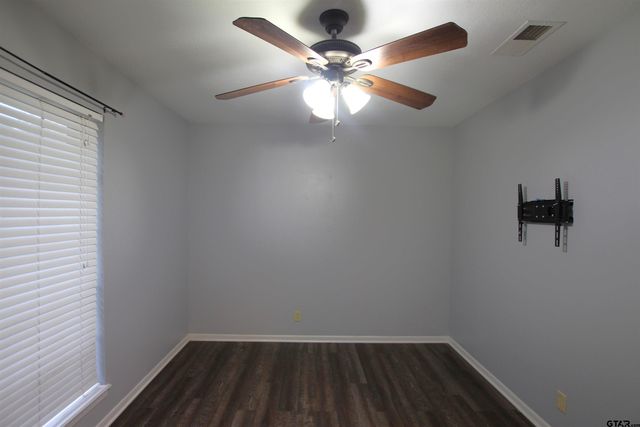 305 LAKEVIEW ST, Whitehouse, TX 75791