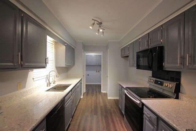 305 LAKEVIEW ST, Whitehouse, TX 75791