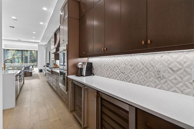 13590 Artisan Circle, Palm Beach Gardens, FL 33418