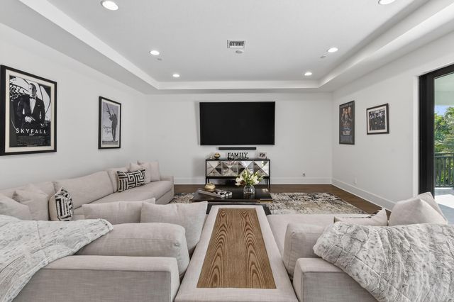 13590 Artisan Circle, Palm Beach Gardens, FL 33418