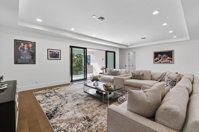 13590 Artisan Circle, Palm Beach Gardens, FL 33418