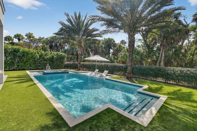 13590 Artisan Circle, Palm Beach Gardens, FL 33418