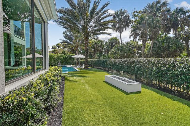 13590 Artisan Circle, Palm Beach Gardens, FL 33418