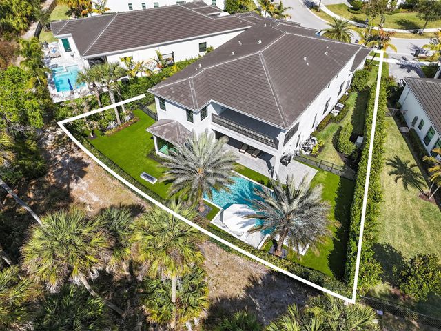 13590 Artisan Circle, Palm Beach Gardens, FL 33418