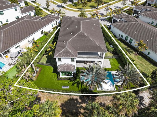 13590 Artisan Circle, Palm Beach Gardens, FL 33418