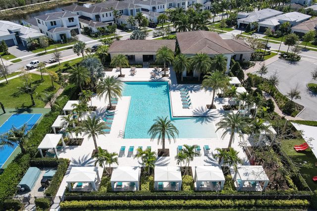 13590 Artisan Circle, Palm Beach Gardens, FL 33418