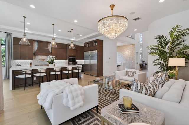 13590 Artisan Circle, Palm Beach Gardens, FL 33418