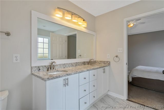 5617 Shady Pine Ct Court, Hope Mills, NC 28348