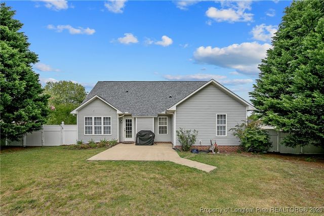 5617 Shady Pine Ct Court, Hope Mills, NC 28348