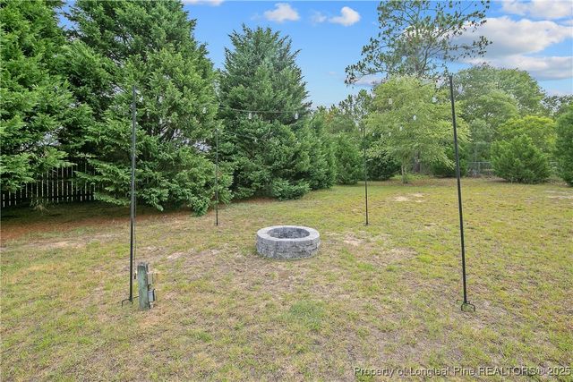 5617 Shady Pine Ct Court, Hope Mills, NC 28348