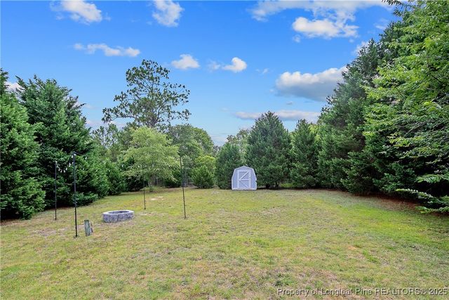 5617 Shady Pine Ct Court, Hope Mills, NC 28348