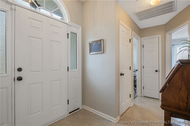 5617 Shady Pine Ct Court, Hope Mills, NC 28348