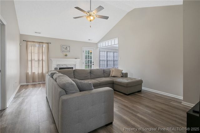 5617 Shady Pine Ct Court, Hope Mills, NC 28348