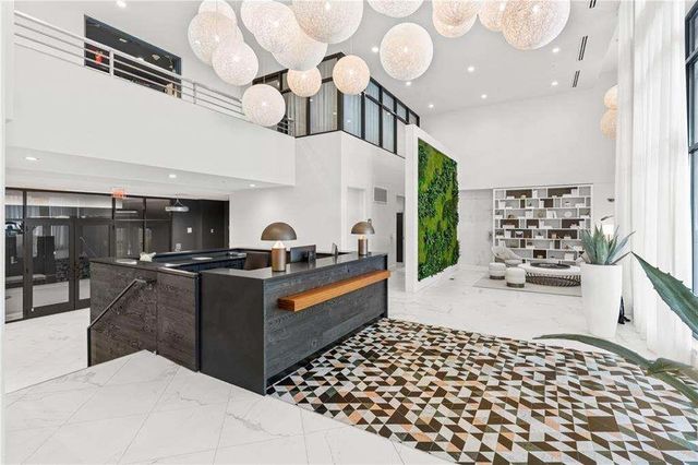 775 Juniper NE Street 212, Atlanta, GA 30308