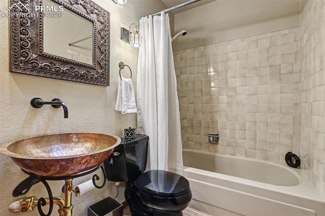 978 Allegheny Drive, Colorado Springs, CO 80919