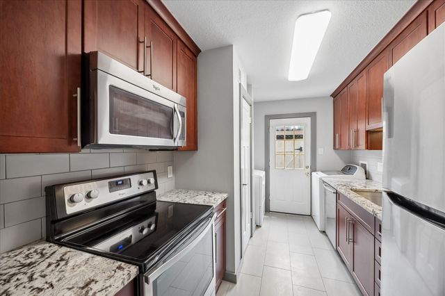 515 Tallowood Road 56, Houston, TX 77024