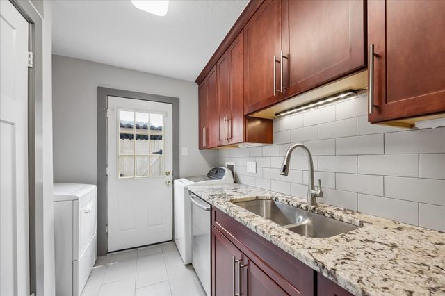 515 Tallowood Road 56, Houston, TX 77024