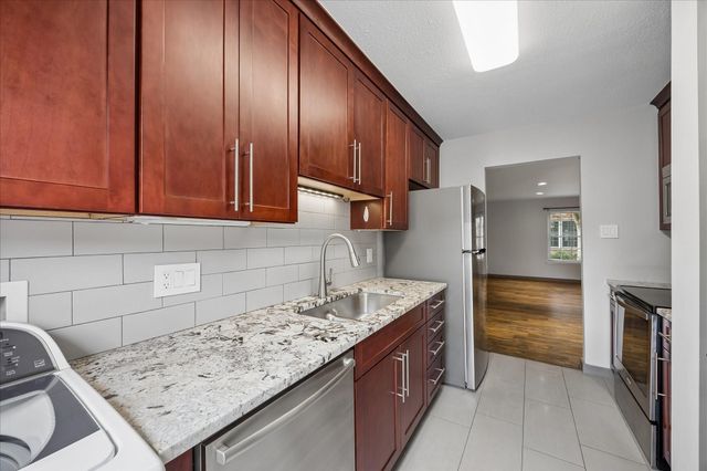 515 Tallowood Road 56, Houston, TX 77024