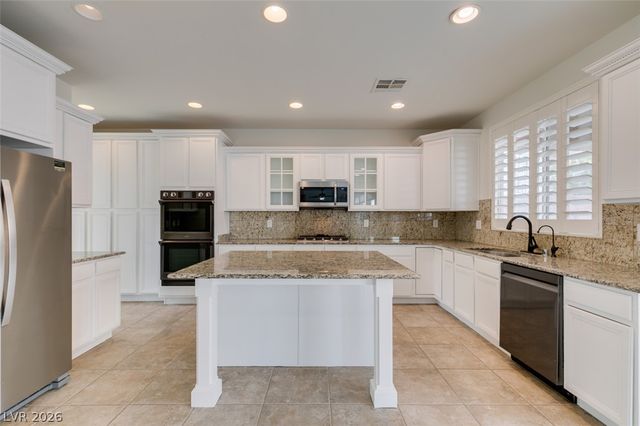 8676 Moreno Mountain Avenue, Las Vegas, NV 89178