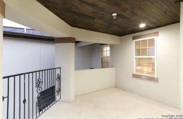 1811 Barrett Palms, San Antonio, TX 78224